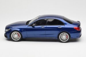 Mercedes AMG C63 S W205 Azul GT Spirit 1:18 ZM044 Resina - imagem 3 de 6