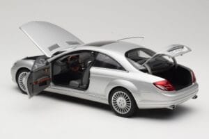 Mercedes CL-Class C216 Prateado AUTOart 1:18 76164 Metal - imagem 5 de 8