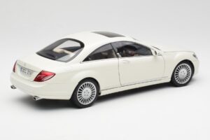 Mercedes CL500 C216 Calcit Branco AUTOart 1:18 B66962341 Metal - imagem 3 de 8