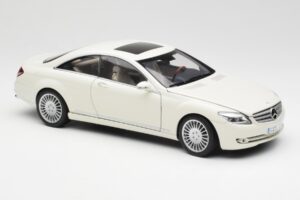 Mercedes CL500 C216 Calcit Branco AUTOart 1:18 B66962341 Metal - imagem 6 de 8