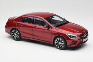 Mercedes CLA C117 Designo Patagonia Vermelho Metálico Norev 1:18 B66960131 Metal - imagem 6 de 8