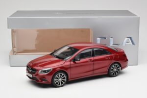 Mercedes CLA C117 Designo Patagonia Vermelho Metálico Norev 1:18 B66960131 Metal - imagem 8 de 8