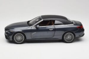 Mercedes CLE Cabriolet A236 Cinzento Escuro Norev 1:18 B66960654 Metal - imagem 5 de 9