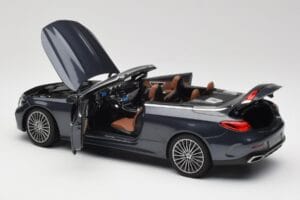 Mercedes CLE Cabriolet A236 Cinzento Escuro Norev 1:18 B66960654 Metal - imagem 6 de 9