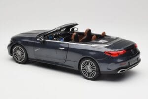 Mercedes CLE Cabriolet A236 Cinzento Escuro Norev 1:18 B66960654 Metal - imagem 8 de 9