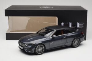 Mercedes CLE Cabriolet A236 Cinzento Escuro Norev 1:18 B66960654 Metal - imagem 9 de 9