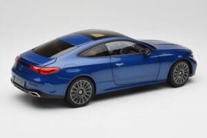 Mercedes CLE Coupé C236 Azul Norev 1:18 B66960597 Metal - imagem 3 de 8