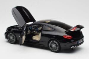 Mercedes CLE C236 Coupe Obsidian Preto Metálico Norev 1:18 183937 Metal - imagem 5 de 8