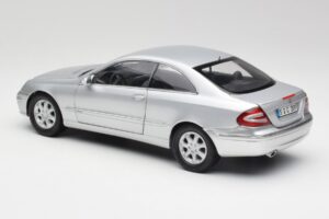 Mercedes CLK 500 C209 Prata Kyosho 1:18 B66962144 Metal - imagem 7 de 8
