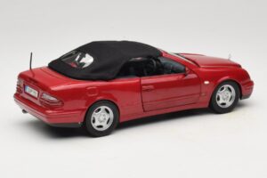 Mercedes CLK A208 Cabriolet Vermelho Anson 1:18 30338 Metal - imagem 3 de 8