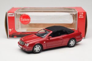 Mercedes CLK A208 Cabriolet Vermelho Anson 1:18 30338 Metal - imagem 8 de 8
