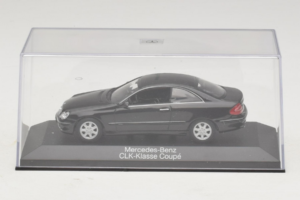 Mercedes CLK W208 Preto Minichamps 1:43 B66961946 Metal - imagem 5 de 5