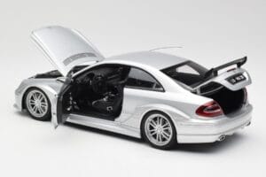 Mercedes AMG CLK DTM Prata Kyosho 1:18 B66962271 Metal - imagem 5 de 8