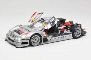 Mercedes CLK GTR #11 Warsteiner AMG FIA GT 1997 Maisto 1:18 B66005232 Metal - imagem 2 de 8