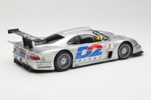 Mercedes CLK LM GT1 #1 AMG Mercedes K. Ludwig / R. Zonta FIA GT Championship 1998 Maisto 1:18 56053 Metal - imagem 3 de 8