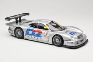 Mercedes CLK LM GT1 #1 AMG Mercedes K. Ludwig / R. Zonta FIA GT Championship 1998 Maisto 1:18 56053 Metal - imagem 6 de 8
