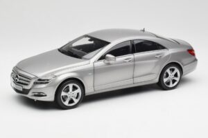 Mercedes CLS C218 Designo Alubeam Titanium Norev 1:18 B66961298 Metal
