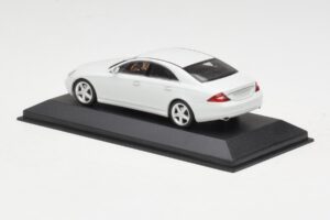 Mercedes CLS-Class C219 Linea Branco Minichamps 1:43 436034300 Metal - imagem 3 de 4