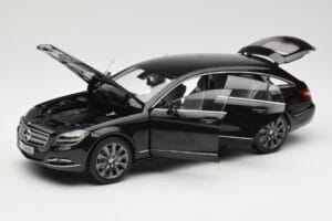 Mercedes CLS Shooting Brake X218 Obsidian Black Norev 1:18 B66960115 Metal - imagem 2 de 8