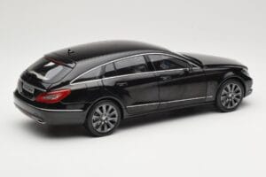 Mercedes CLS Shooting Brake X218 Obsidian Black Norev 1:18 B66960115 Metal - imagem 3 de 8