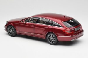 Mercedes CLS Shooting Brake X218 Thulite Vermelho Norev 1:18 B66960116 Metal - imagem 7 de 8
