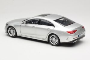 Mercedes CLS C257 Prata Norev 1:18 183489 Metal - imagem 7 de 8
