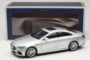 Mercedes CLS C257 Prata Norev 1:18 183489 Metal - imagem 8 de 8