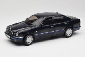 Mercedes E-Class W210 E320 Preto Sun Star 1:18 1151 Metal