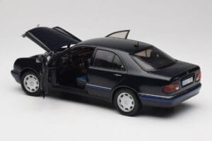 Mercedes E-Class W210 E320 Preto Sun Star 1:18 1151 Metal - imagem 5 de 8