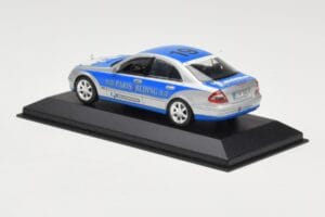 Mercedes E-Class W211 #19 Team Michelin Paris-Beijing 2006 Replacement Box Minichamps 1:43 B66962269-R Metal - imagem 3 de 4