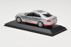Mercedes E-Class W211 #7 Team AutoBild Paris-Beijing 2006 Replacement Box Minichamps 1:43 MB001 Metal - imagem 3 de 4