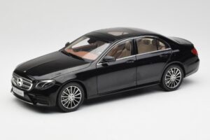 Mercedes E-Class W213 Obsidian Preto iScale 1:18 B66960380 Metal