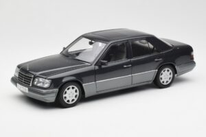 Mercedes E320 W124 Nautik Azul Metálico Dealer Edition AUTOart 1:18 B66040508 Metal