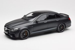 Mercedes AMG E63 S W213 Edition 1 Night Preto GT Spirit 1:18 B66963111 Resina