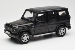 Mercedes G 500 W463 Preto Dealer Edition AUTOart 1:18 B66962143 Metal