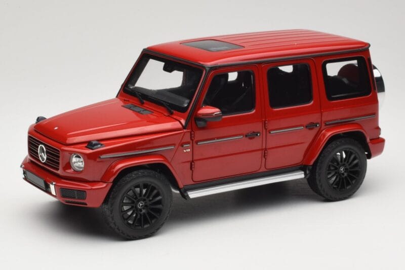 Mercedes G 500 W463 Vermelho Minichamps 1:18 110037101 Metal