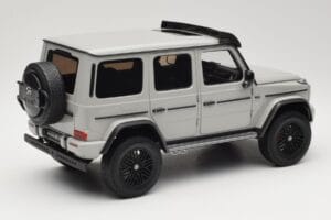 Mercedes G 63 AMG 4x4 Squared Arabian Grey Almost Real 1:18 820829 Metal - imagem 3 de 8