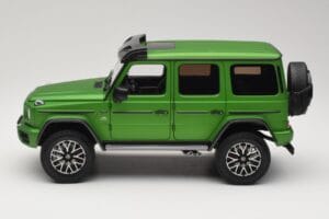 Mercedes G 63 AMG 4x4 Squared Green Hell Magno Almost Real 1:18 820821 Metal - imagem 4 de 8