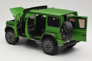 Mercedes G 63 AMG 4x4 Squared Green Hell Magno Almost Real 1:18 820821 Metal - imagem 5 de 8