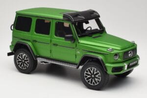 Mercedes G 63 AMG 4x4 Squared Green Hell Magno Almost Real 1:18 820821 Metal - imagem 6 de 8