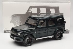 Mercedes G 63 AMG W463 Green Metallic Minichamps 1:18 110037066 Metal - imagem 8 de 8