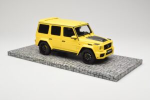 Mercedes Brabus 850 6.0 Widestar G63 W463 Electric Beam Yellow Minichamps 1:18 107032402 Metal - imagem 4 de 6