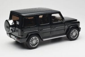 Mercedes G-Class G500 W463A Emerald Green Minichamps 1:18 B66960810 Metal - imagem 3 de 8