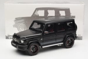 Mercedes G-Class G63 AMG W463A Matt Black Minichamps 1:18 110037064 Metal - imagem 8 de 8