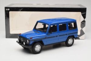 Mercedes G-Class W460 LWB Azul Escuro Minichamps 1:18 155038100 Metal - imagem 6 de 6