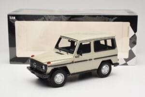 Mercedes G-Class W460 SWB Grey Metallic Minichamps 1:18 155038004 Metal - imagem 6 de 6