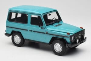 Mercedes G-Class W460 SWB Turquesa Minichamps 1:18 155038001 Metal - imagem 4 de 6
