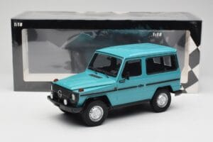 Mercedes G-Class W460 SWB Turquesa Minichamps 1:18 155038001 Metal - imagem 6 de 6