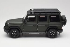 Mercedes G-Class W465 Verde Azeitona Norev 1:18 B66960662 Metal - imagem 4 de 8