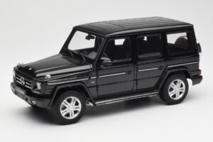 Mercedes G500 W463 Preto AUTOart 1:18 76216 Metal